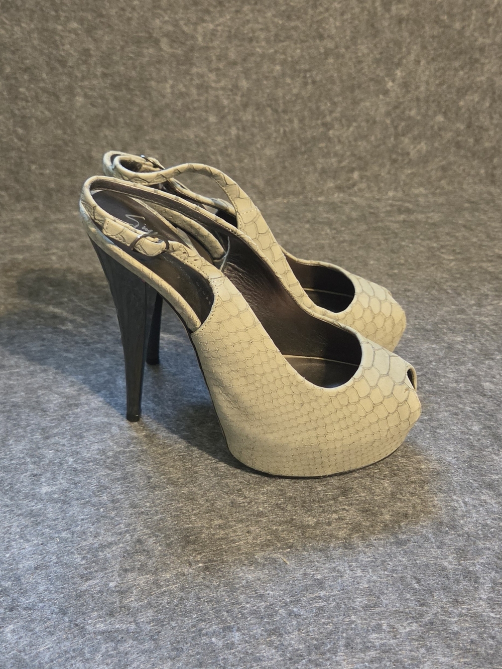 Giuseppe Zanotti Gray  Snake-Texture Peep Toe Slingback Heels Made In Italy
